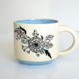 Abby Mouw: A6 Flower Blue Mug