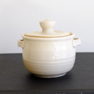 Abby Mouw: 129 Red White Pot